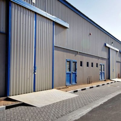 تصميم هناجر حديد للتخزين والاستخدام الصناعي – القرني حداد 2000