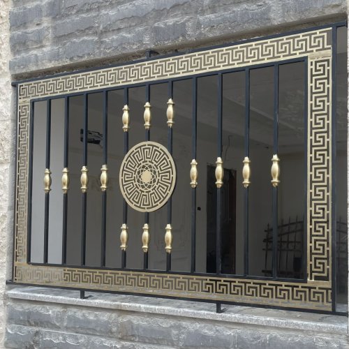 تصميم شباك حديد أنيق وآمن للمنازل – القرني حداد 2000