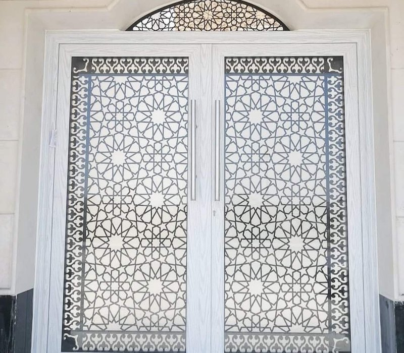 أبواب حديد خارجية قص ليزر تركيب سريع – القرني حداد 2000