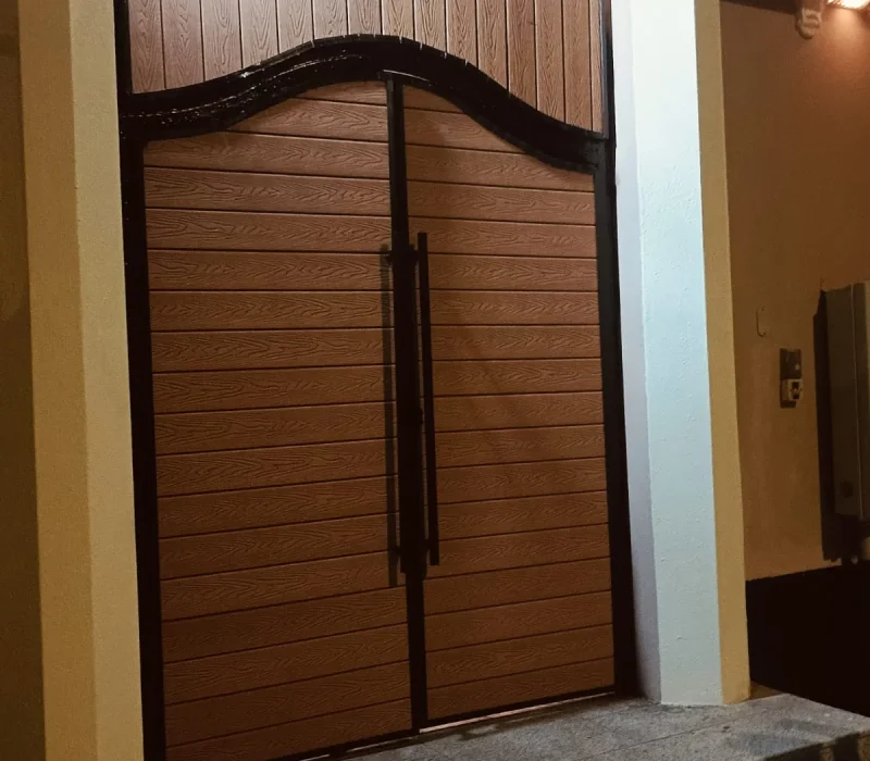 تجديد الباب القديم بتلبيس حديد بديل خشب تركيب احترافي – القرني حداد 2000