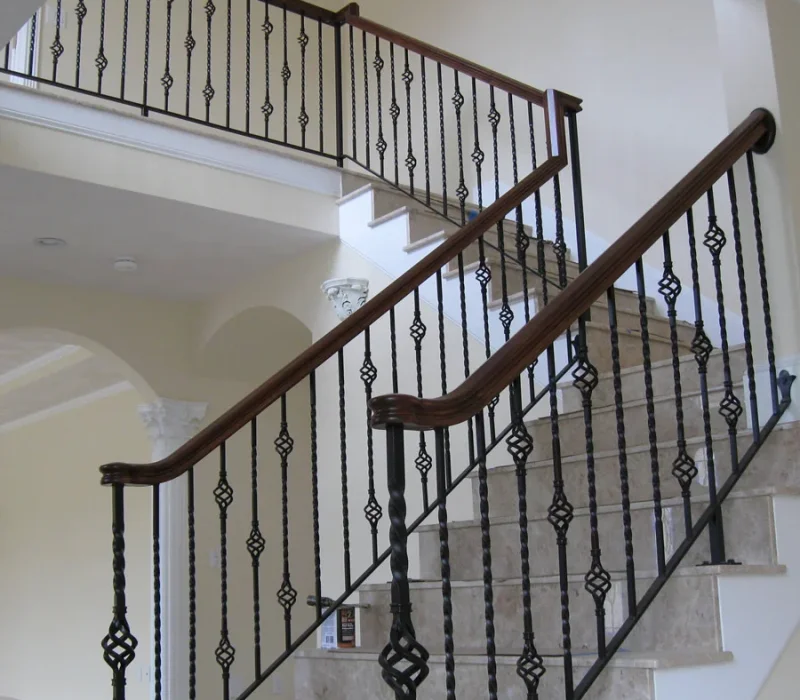 درابزين حديد متين وآمن للمنازل والفلل – القرني حداد 2000