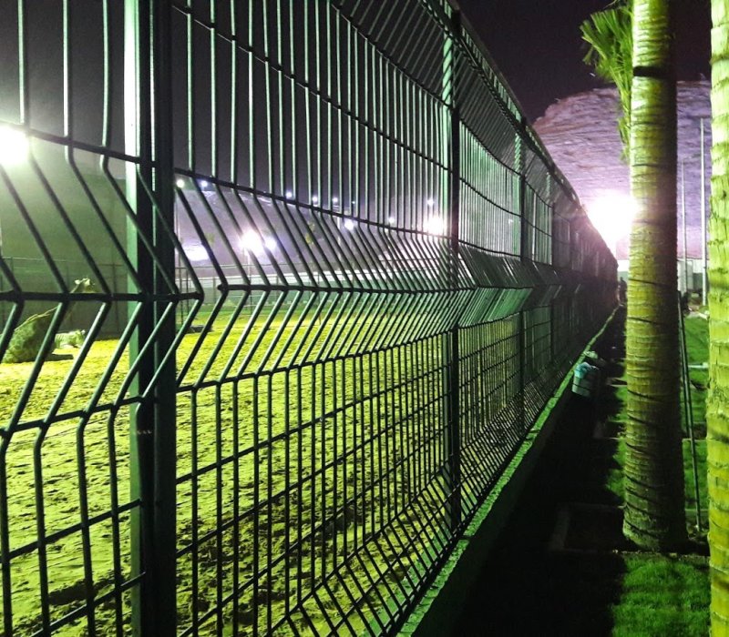 سياج حديد بأسلوب عصري وجمالي – القرني حداد 2000